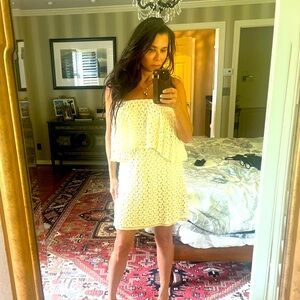 T Bags Los Angeles Size Small crochet cream color Dress
